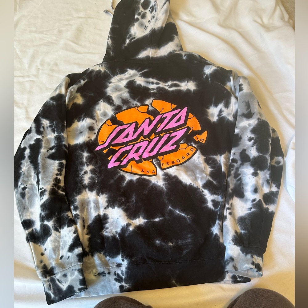 SANTA CRUZ HOODIE